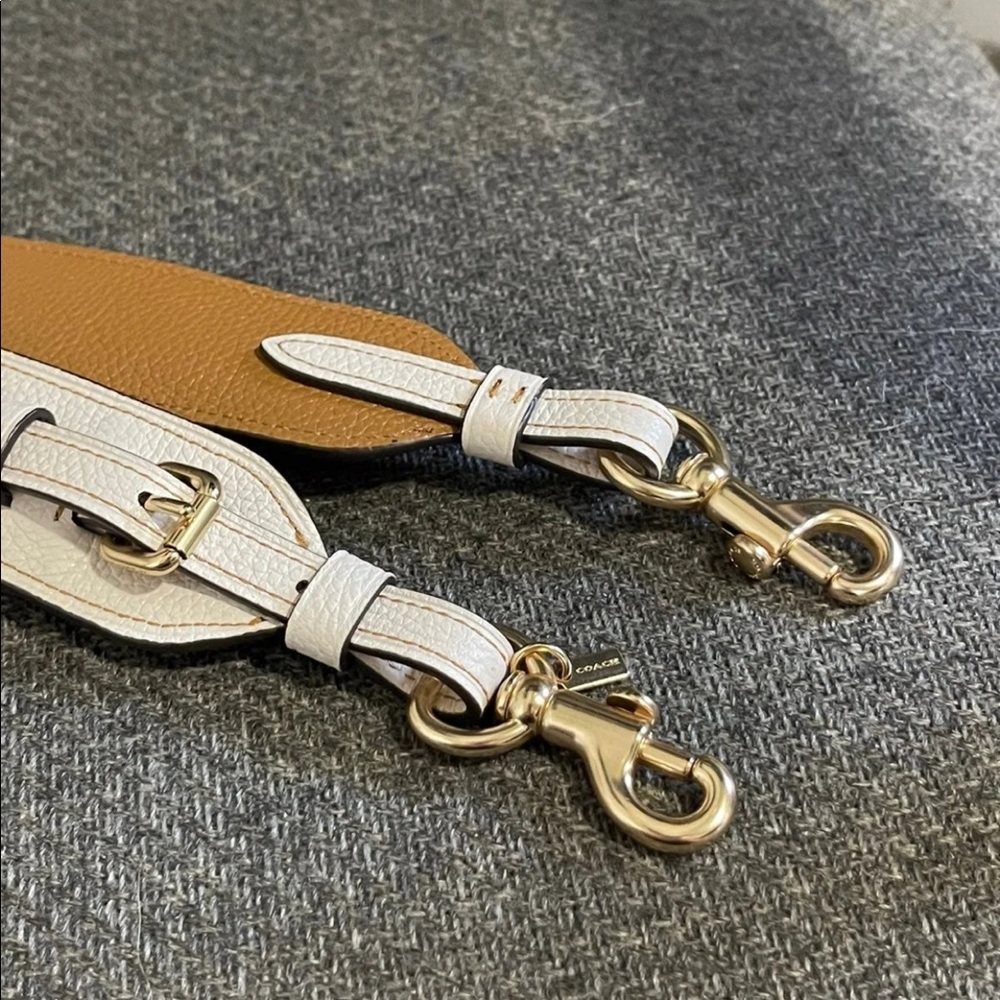 Authentic Coach novelty strap